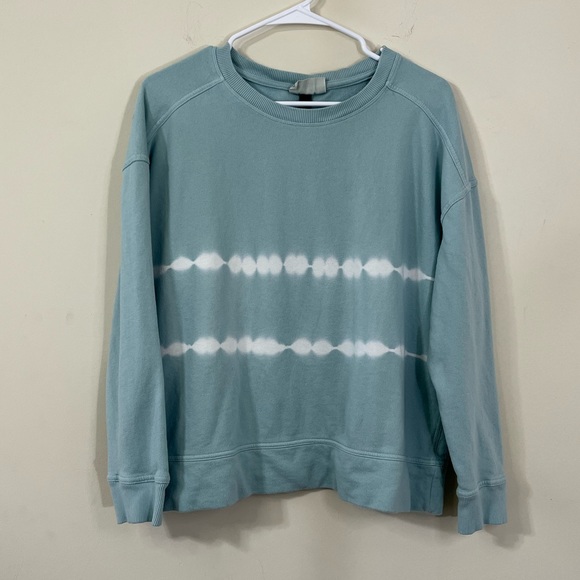 Universal Thread Sweaters - Universal Thread Blue White Tie Dye Crop Crew Neck Sweater